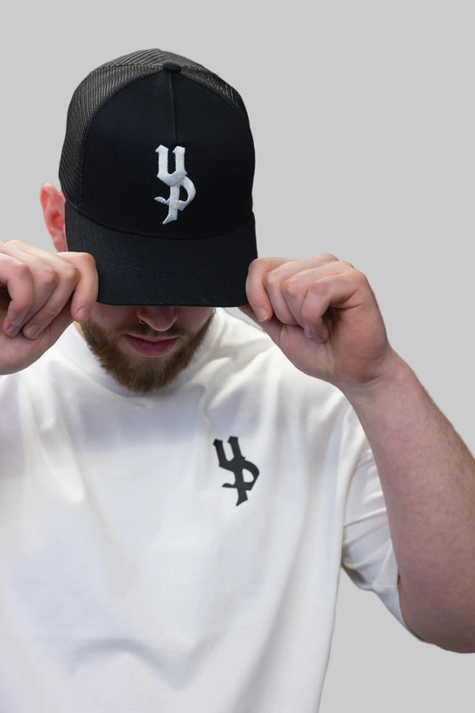 BLACK UP TRUCKER CAP